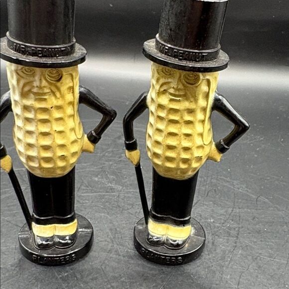 Planters Mr. Peanut Salt and Pepper Shakers - Picture 4 of 9